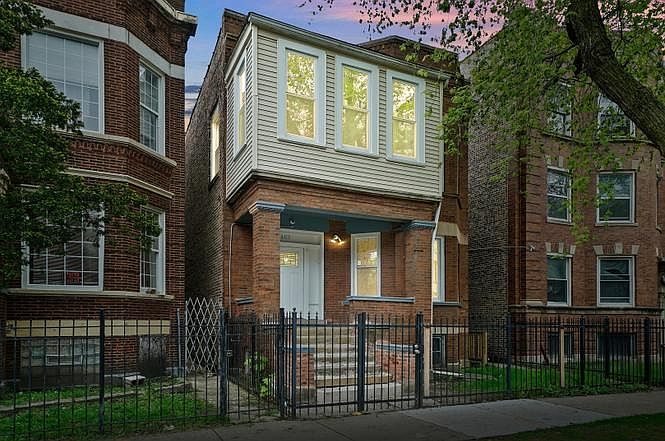 1st image of 6115 S Eberhart Ave #1