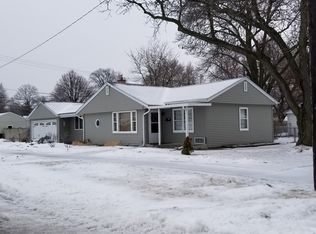 1211 Northfield Ave, Loves Park, IL 61111