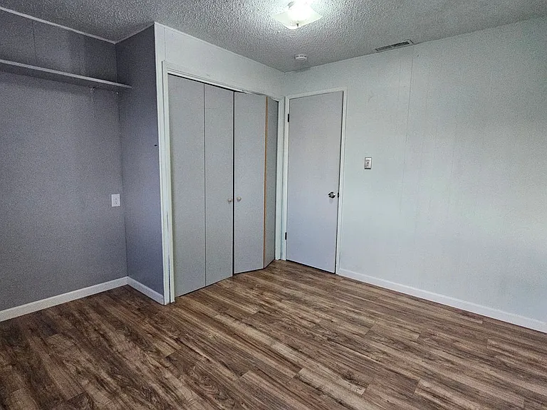 1018 Callahan Drive — Photo 12