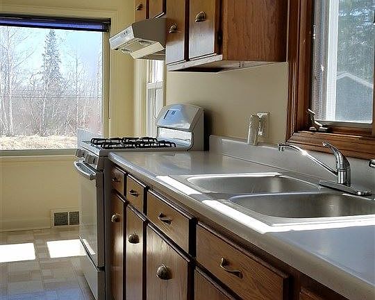 3rd image of 42040 Willson Memorial Dr #U