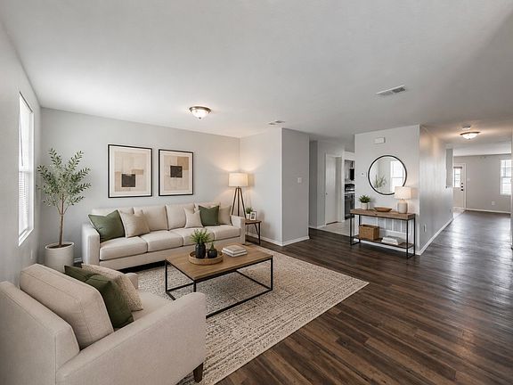 2nd image of 3015 Goldenrod Dr