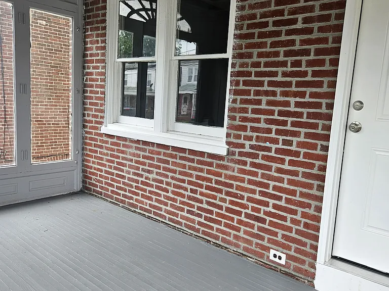 726 Wilson St — Photo 3