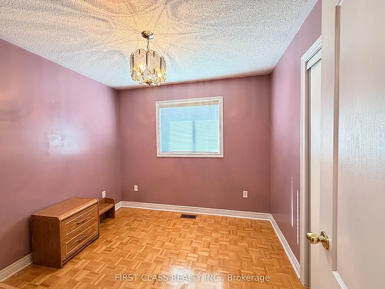 5323 Red Brush Dr #UPPER — Photo 12
