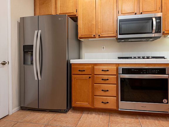 4th image of 2696 Bellezza Dr