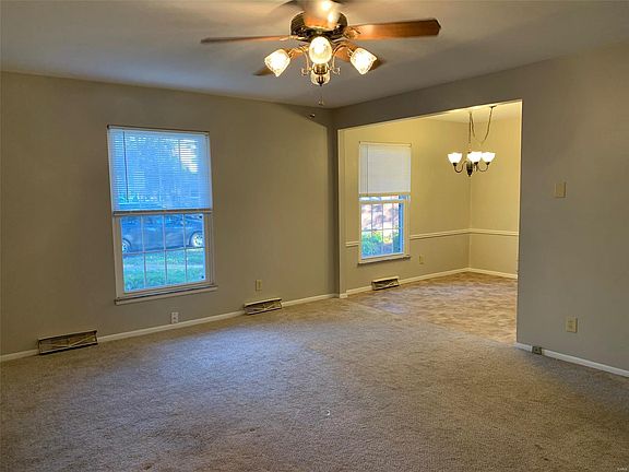 4th image of 611 Candleberry Ct APT A
