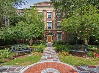 135 Beaconsfield Rd #1, Brookline, MA 02445