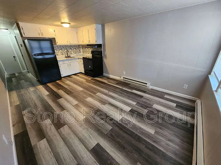 1880 N 6th 1/2 St #6 — Photo 2