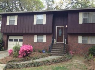 1065 Buckhurst Dr, College Park, GA 30349