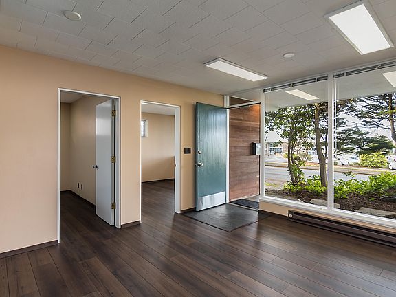 5th image of 2126 NE Quay Pl