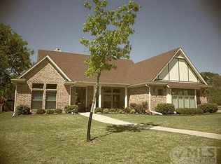 200 Cyndilu Ln, Decatur, TX 76234