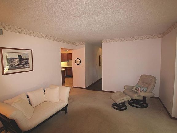 5th image of 1632 Mallard Cove Dr