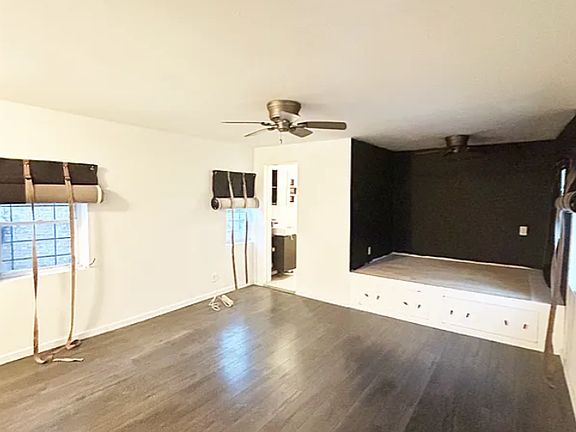 3rd image of 1524 Myrtle Ave #1