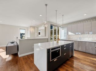 928 E Broadway #9, Boston, MA 02127