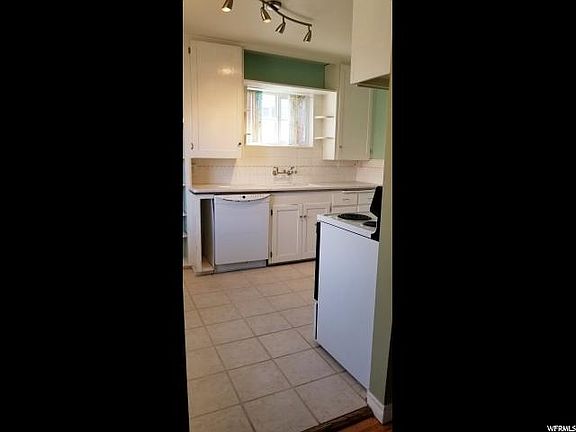 2nd image of 814 E Hudson Ave