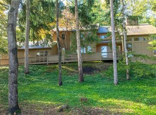 19 Rustic Pnes, Pittsford, NY 14534