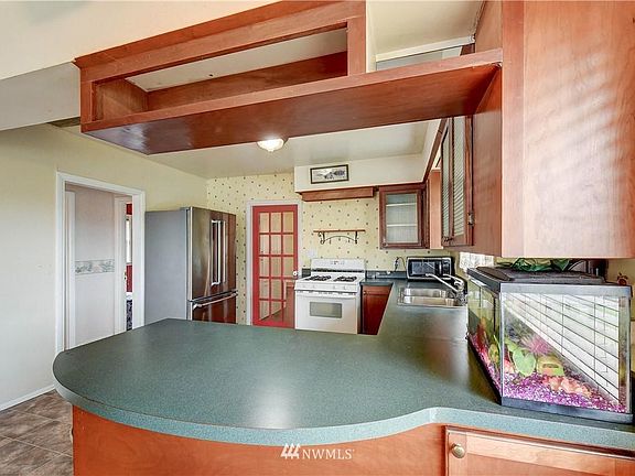 5th image of 427 Avenue J