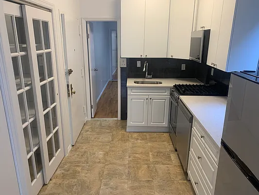 Rented by Corcoran | media 14