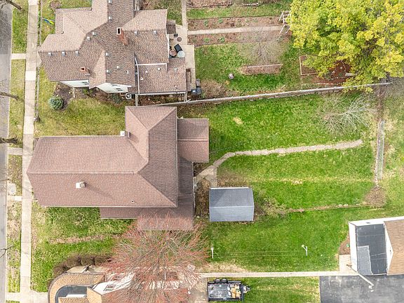 4th image of 713-715 E Main St