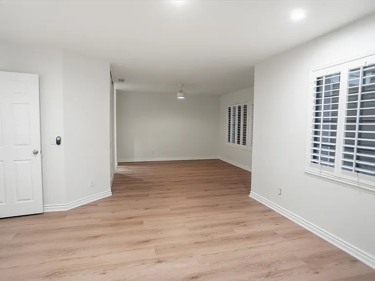 24124 Mentry Dr — Photo 13