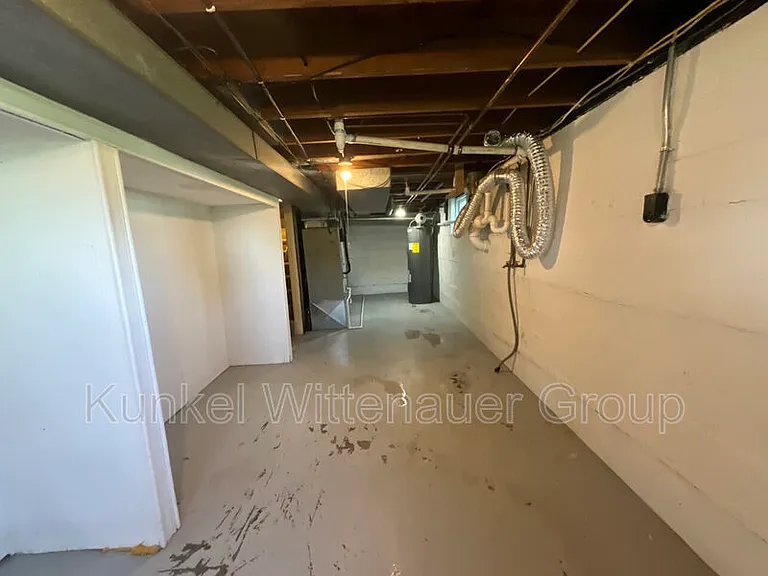 1006 Scott Troy Rd — Photo 23