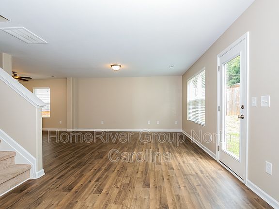 4th image of 4720 Tuliptree Dr