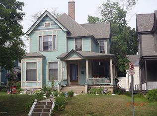 307 Henry Ave SE, Grand Rapids, MI 49503