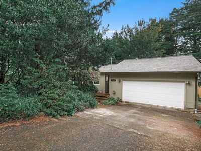 7113 SW Abalone St, South Beach, OR, 97366