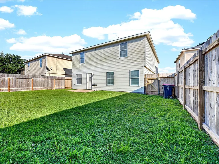 19014 Prairie Bluff Dr — Photo 37