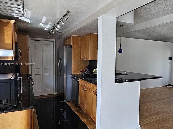 5th image of 1732 NE 50th St