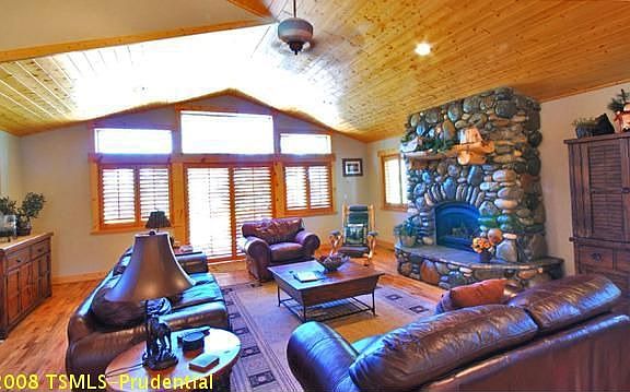 3rd image of 7505 Kingswood Dr