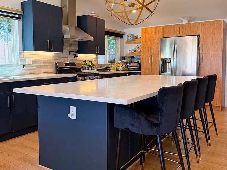 5567 Mason Ave — Photo 3