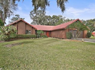 601 Yorktown Dr, Leesburg, FL 34748