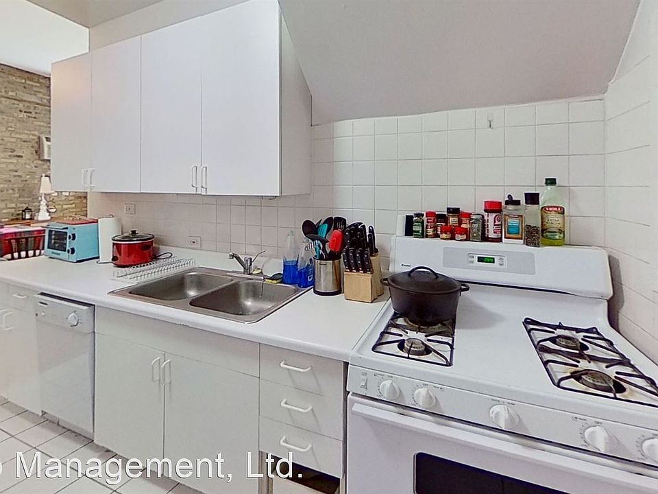 1st image of 910 W Wrightwood Ave APT 1F