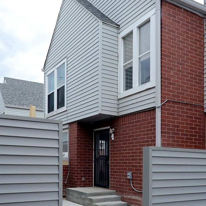 1st image of 1035 N Jasmine St Unit 4