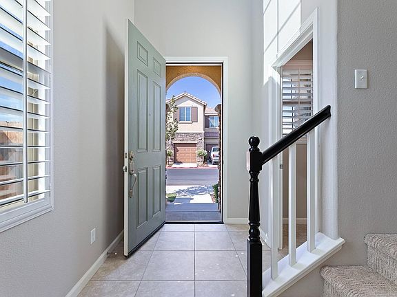 4th image of 2079 E Makenna Dr