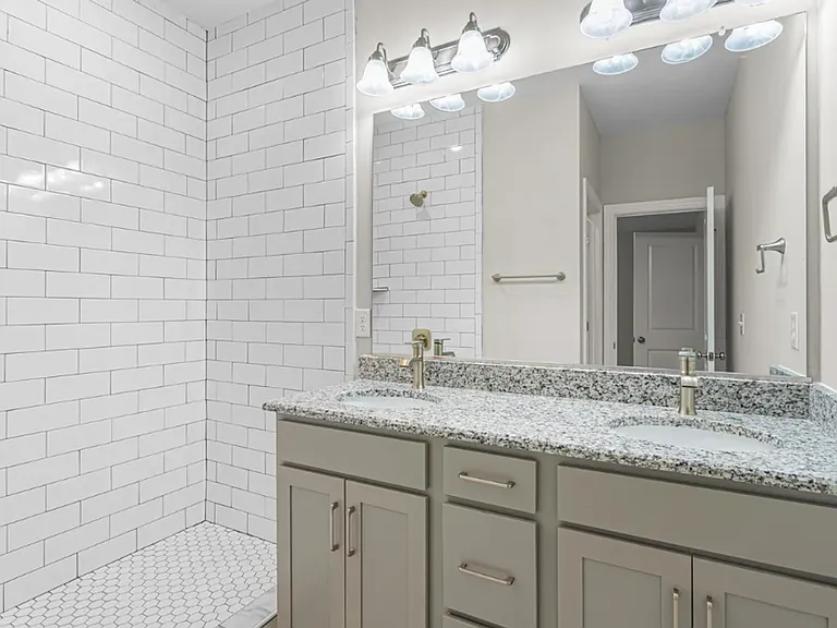 City Pointe Townhomes — Photo 17