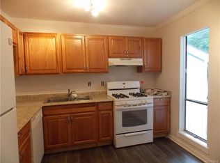 10158 Iron Mill Rd, North Chesterfield, VA 23235