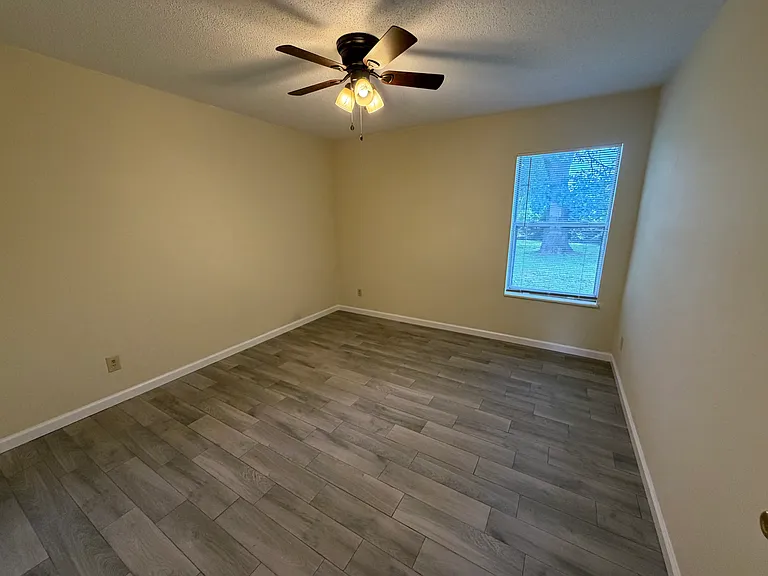 120 Stone Tree Dr #120 — Photo 9