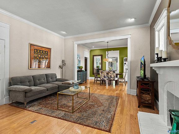 5th image of 607 Prospect Dr SE