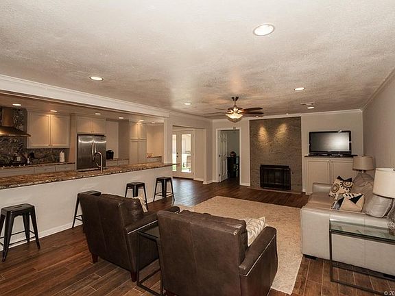 4th image of 25665 S Brandon Terrace Dr
