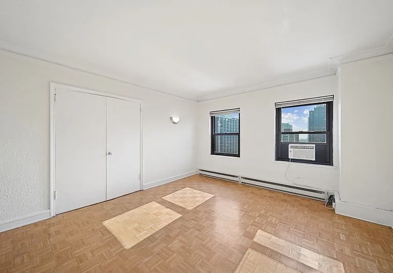 The Deco North Lake Shore — Photo 95