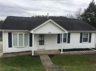 128 Pine St, Dunbar, WV 25064
