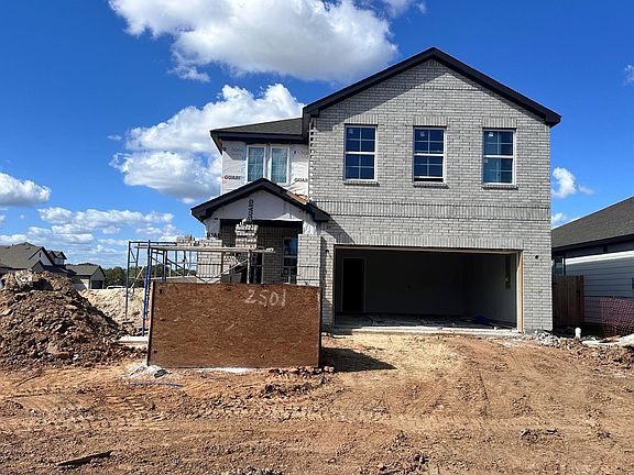 2nd image of 2501 Grace St