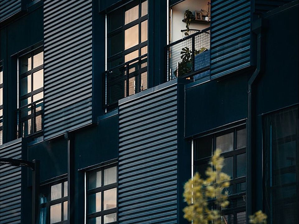 Building Photo 3