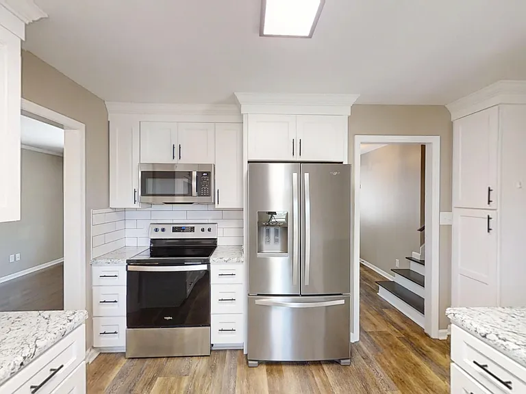 321 Oak Lake Dr — Photo 7