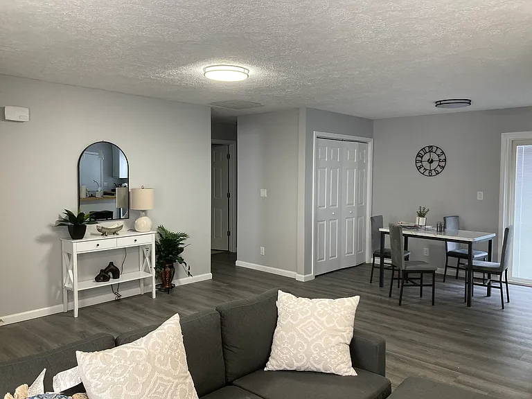 178 W Navajo St — Photo 3