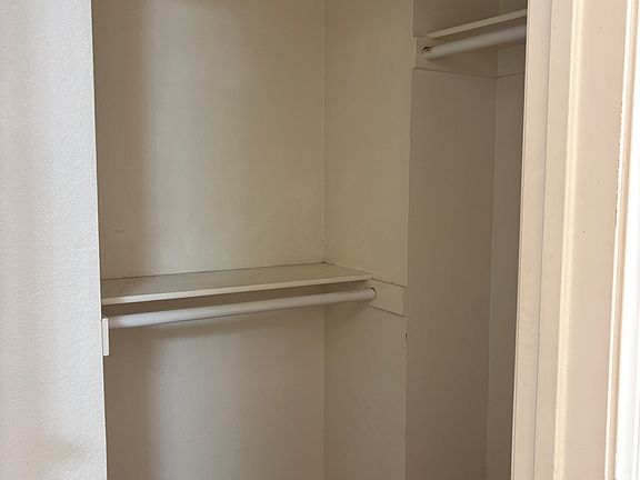 3rd image of 2874 Escala Cir