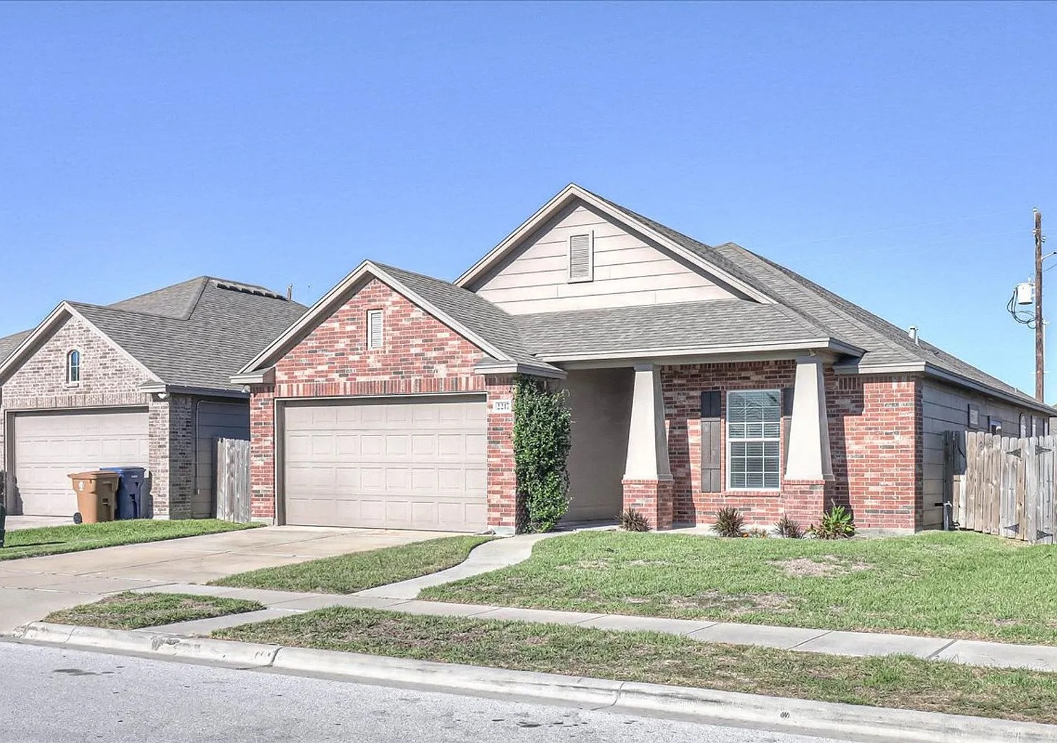 2217 Ibis - 4/Bed 2/Bath - $2425/month — Photo 3