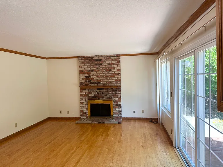 749 Wichitaw Dr — Photo 6