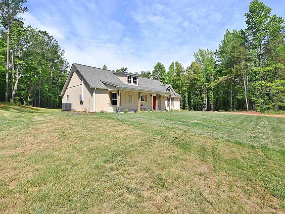 2nd image of 1123 County Road 865